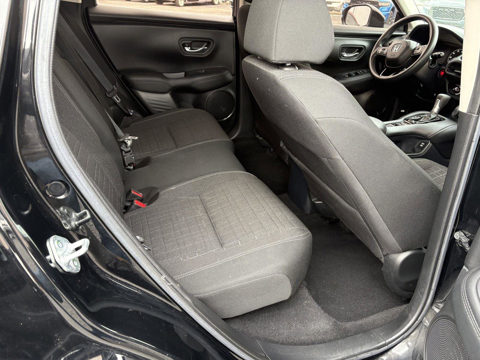 Used 2024 Honda HR-V LX image 12