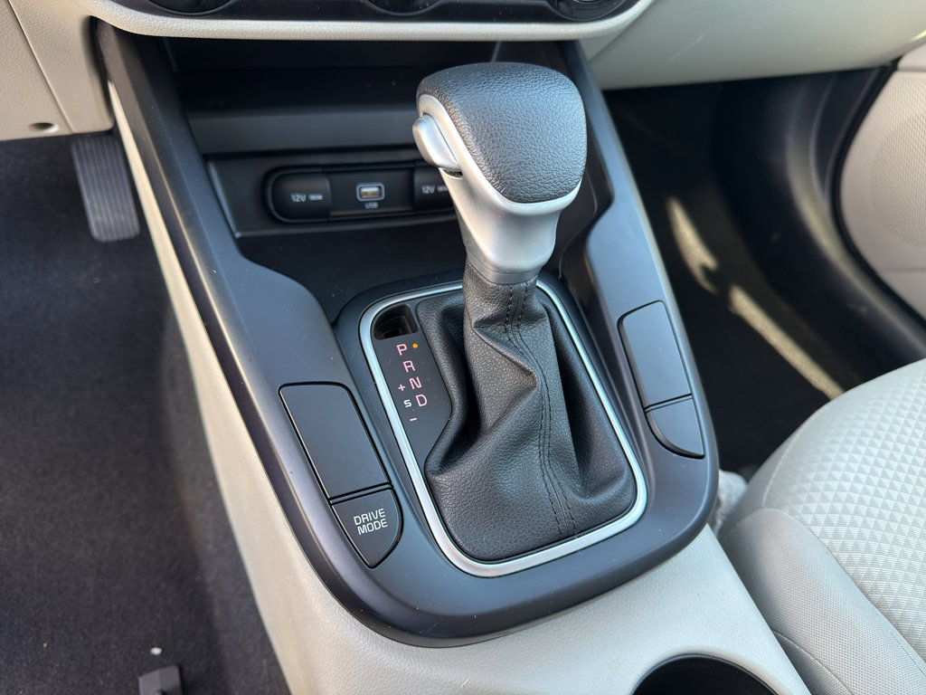 Used 2022 Kia Soul LX image 14