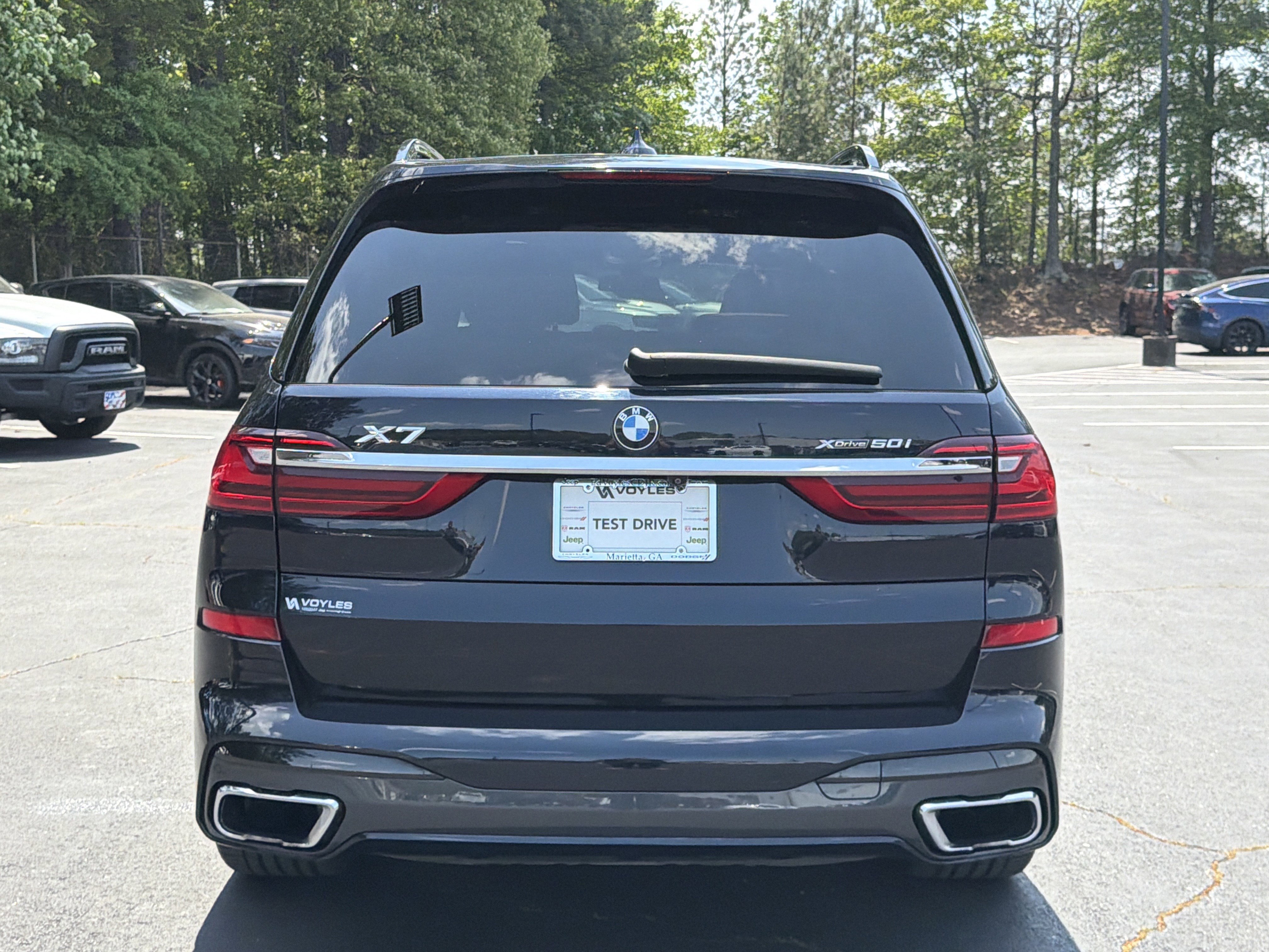 Used 2019 BMW X7 xDrive50i w/ M Sport Package AWD/4WD image 7