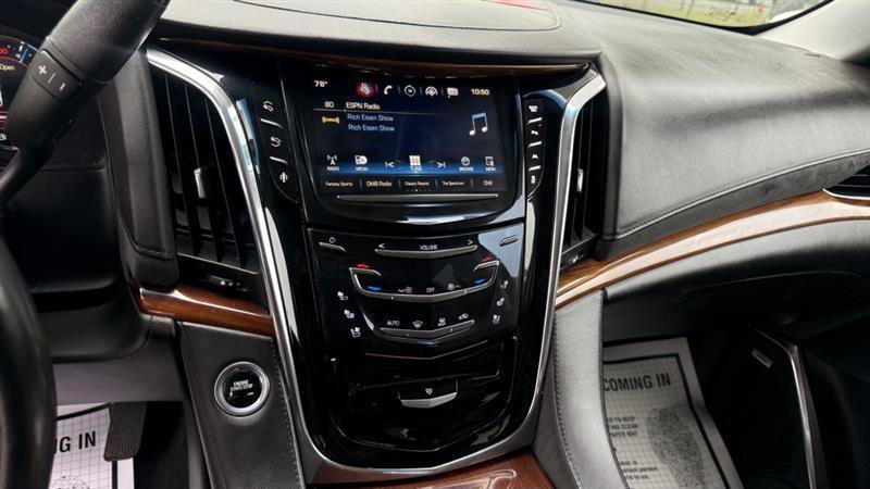 Used 2016 Cadillac Escalade ESV Luxury AWD/4WD image 26