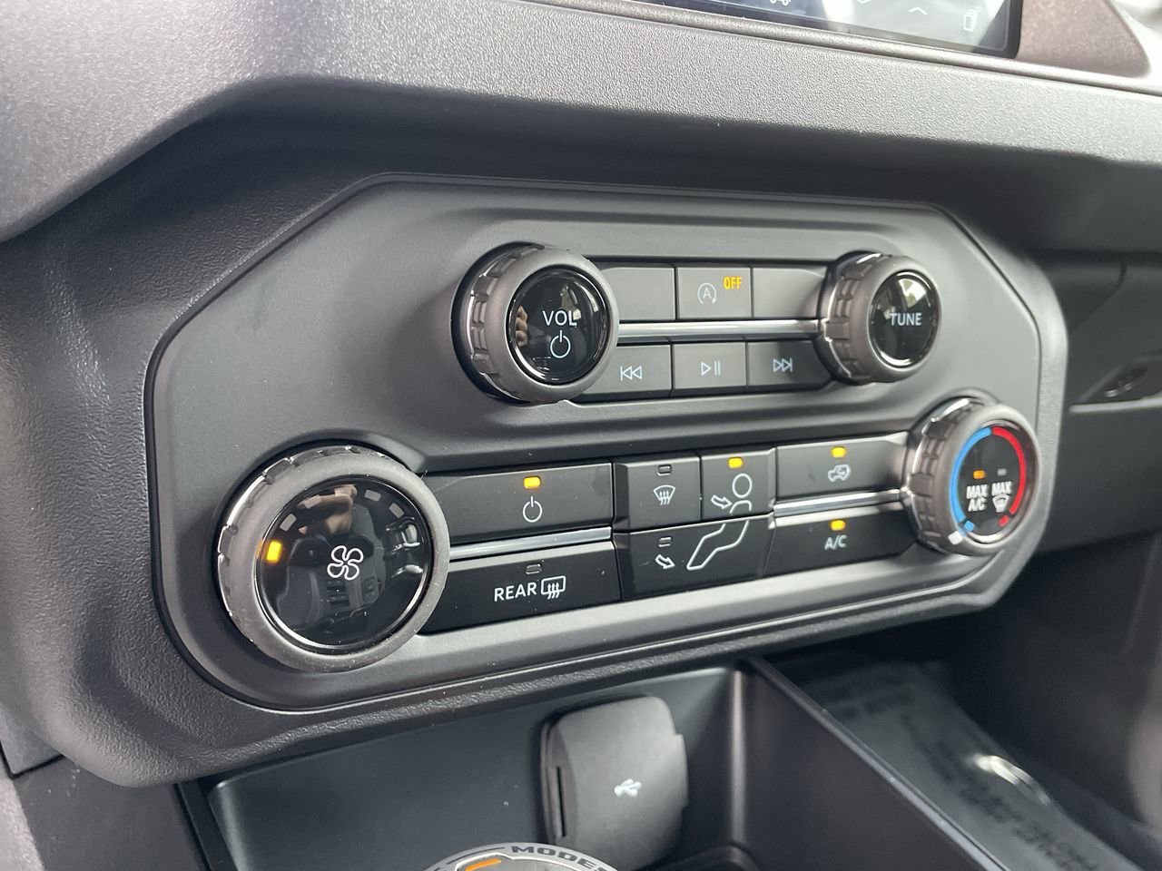 New 2025 Ford Bronco Big Bend image 25