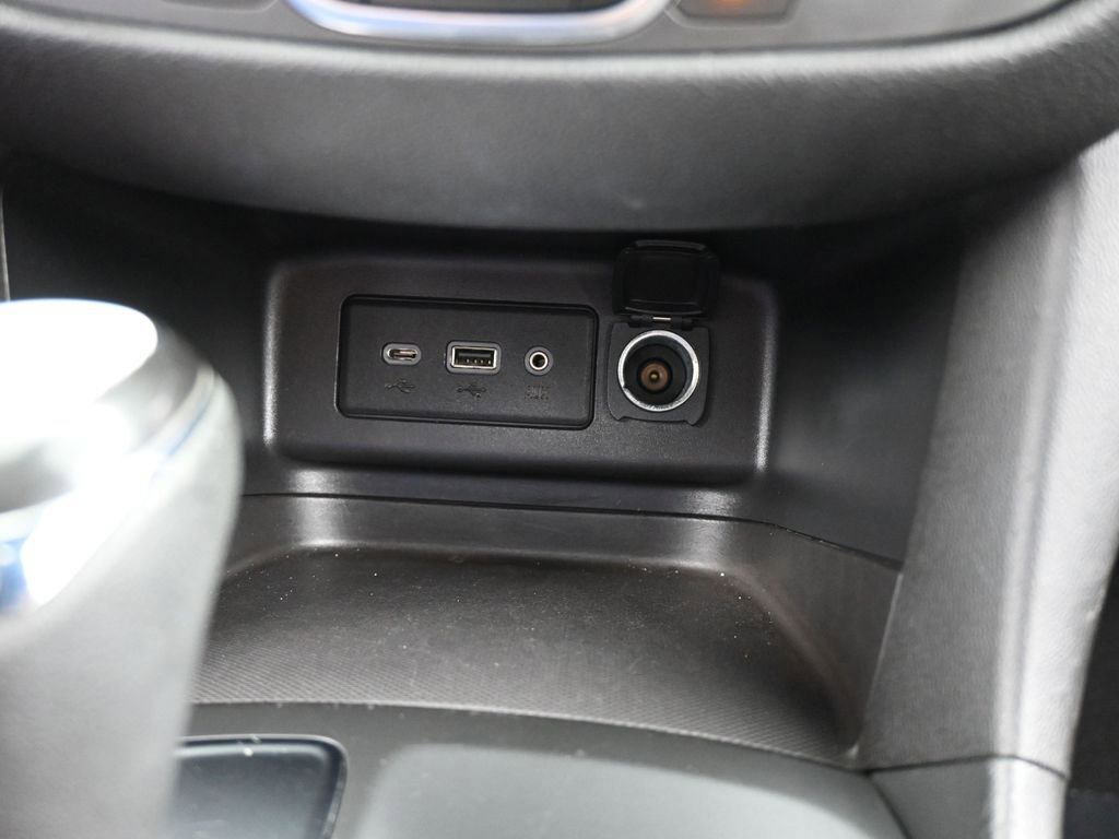 Used 2020 Chevrolet Equinox LT image 25