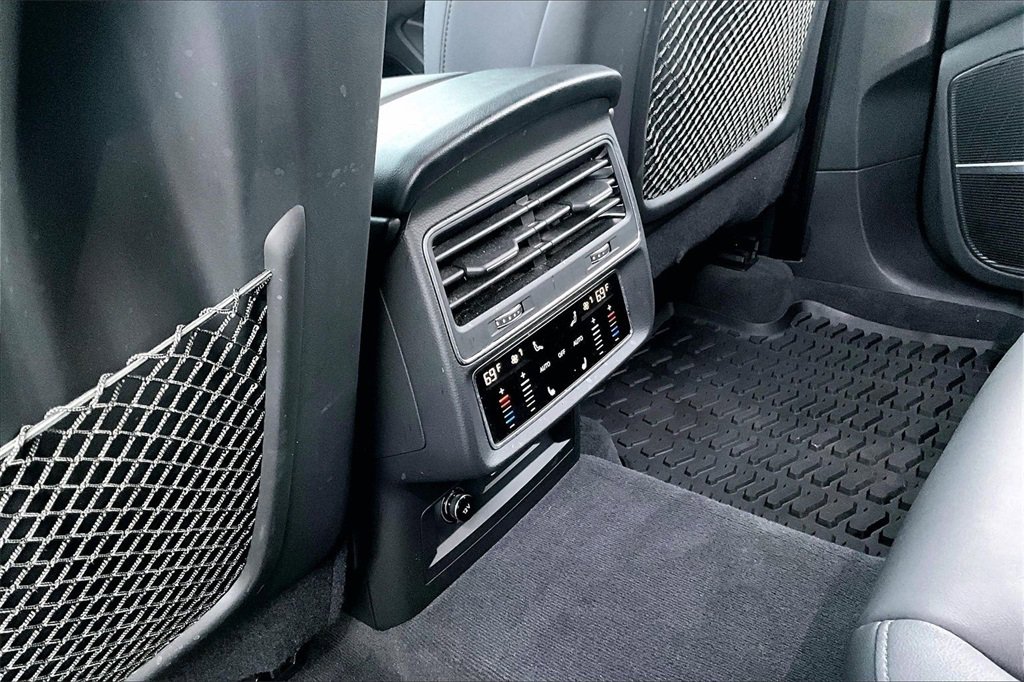 Used 2023 Audi Q7 3.0T Premium Plus image 24