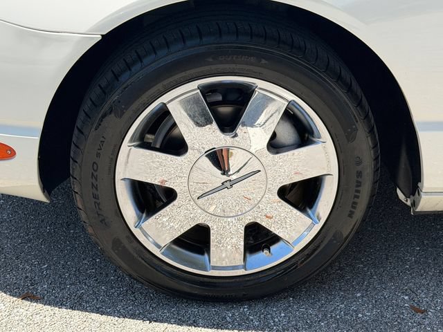 Used 2003 Ford Thunderbird RWD image 11