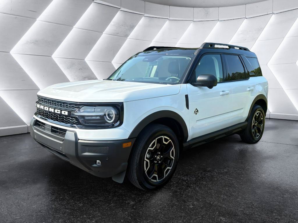 Certified 2025 Ford Bronco Sport Outer Banks w/ Outer Banks Tech Package+ AWD/4WD image 3