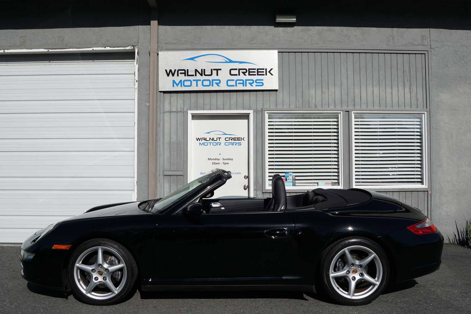 Used 2006 Porsche 911 Carrera 4 image 40