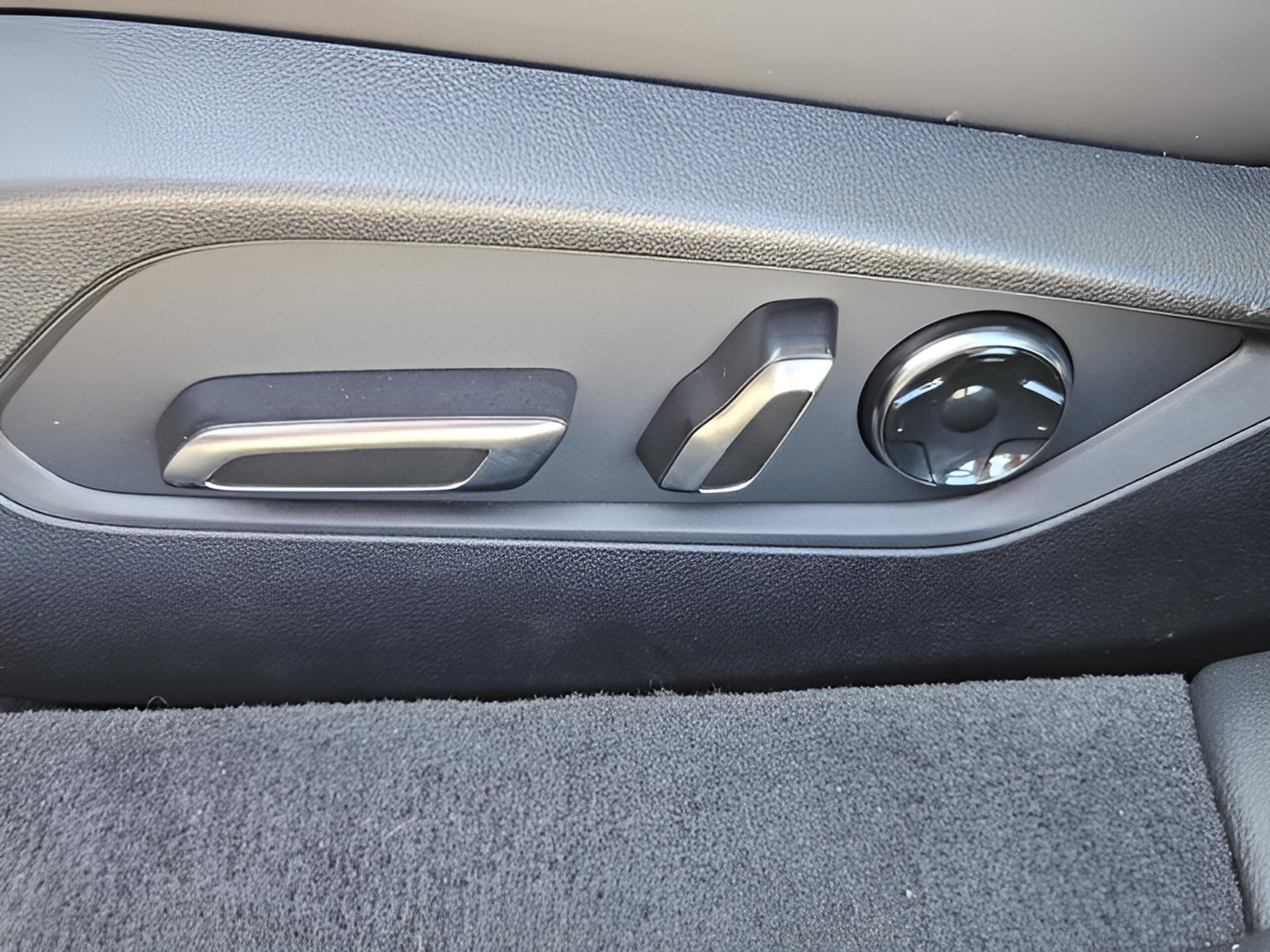 New 2025 Acura TLX w/Technology Package image 11