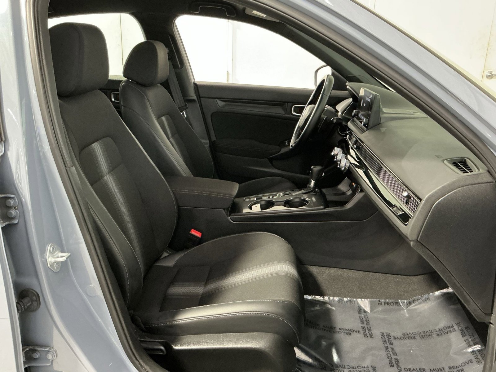 Used 2023 Honda Civic Sport image 32