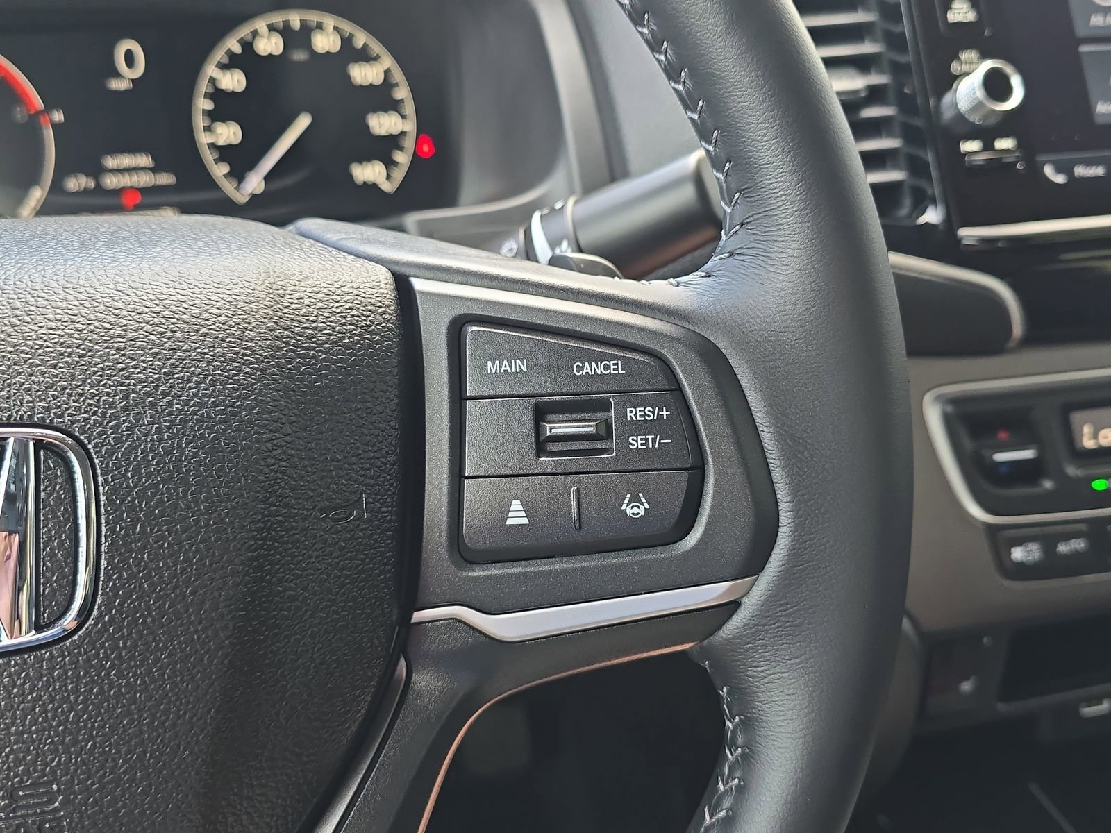 Certified 2025 Honda Ridgeline RTL image 21