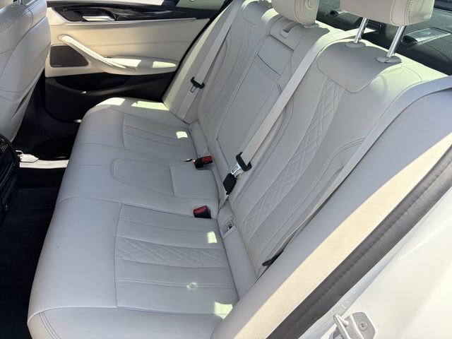 Used 2021 BMW 540i w/ Executive Package RWD image 18