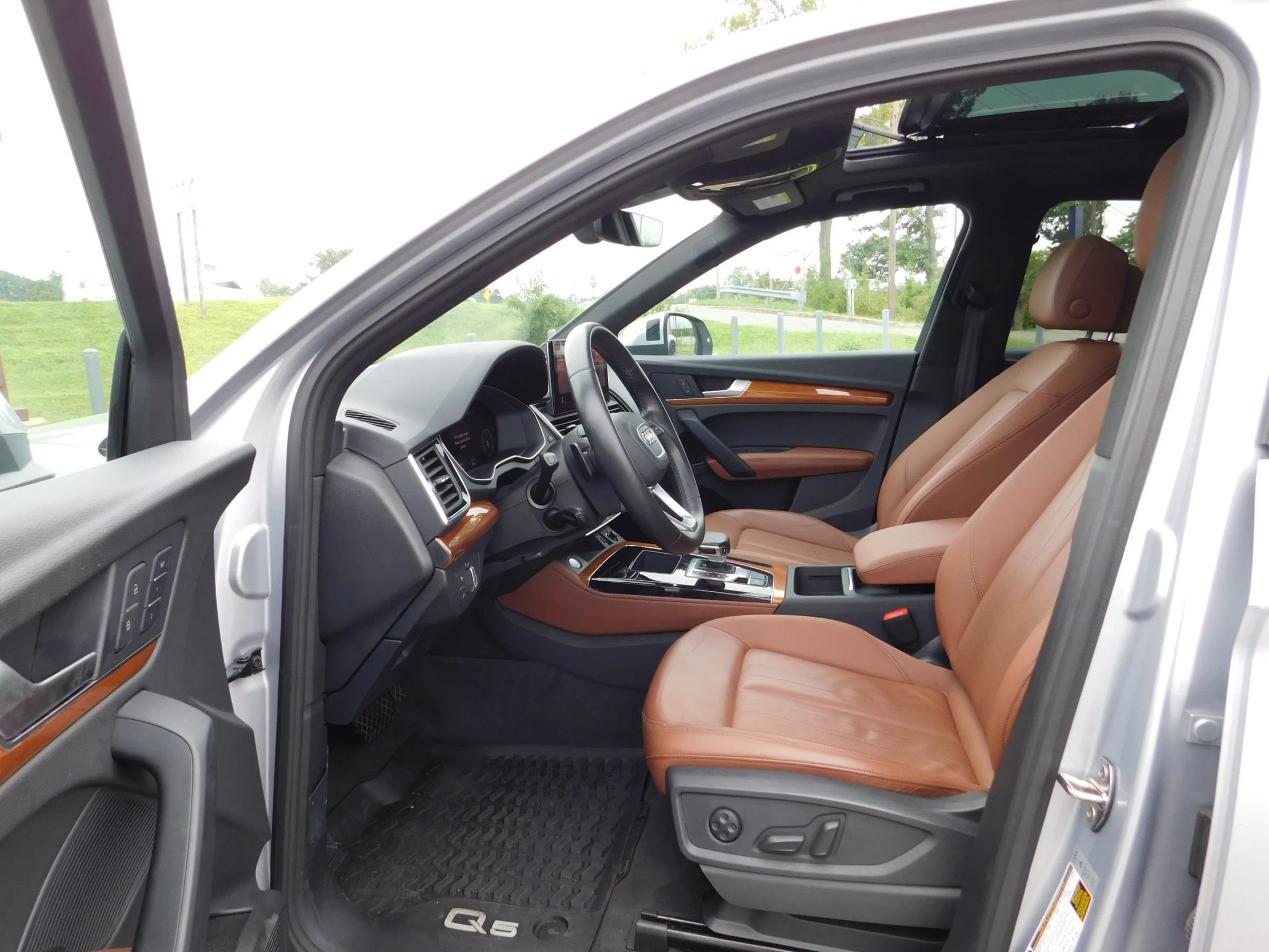 Used 2022 Audi Q5 2.0T Premium Plus AWD/4WD image 22