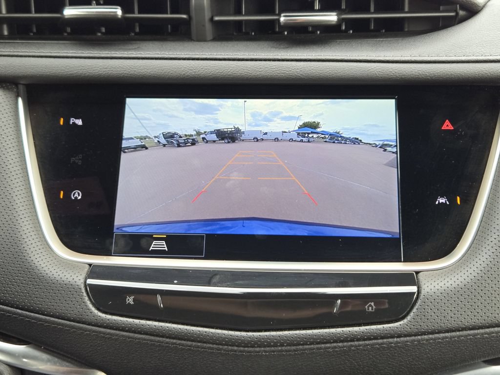 Used 2024 Cadillac XT6 Luxury w/ LPO, Floor Liner Package AWD/4WD image 13