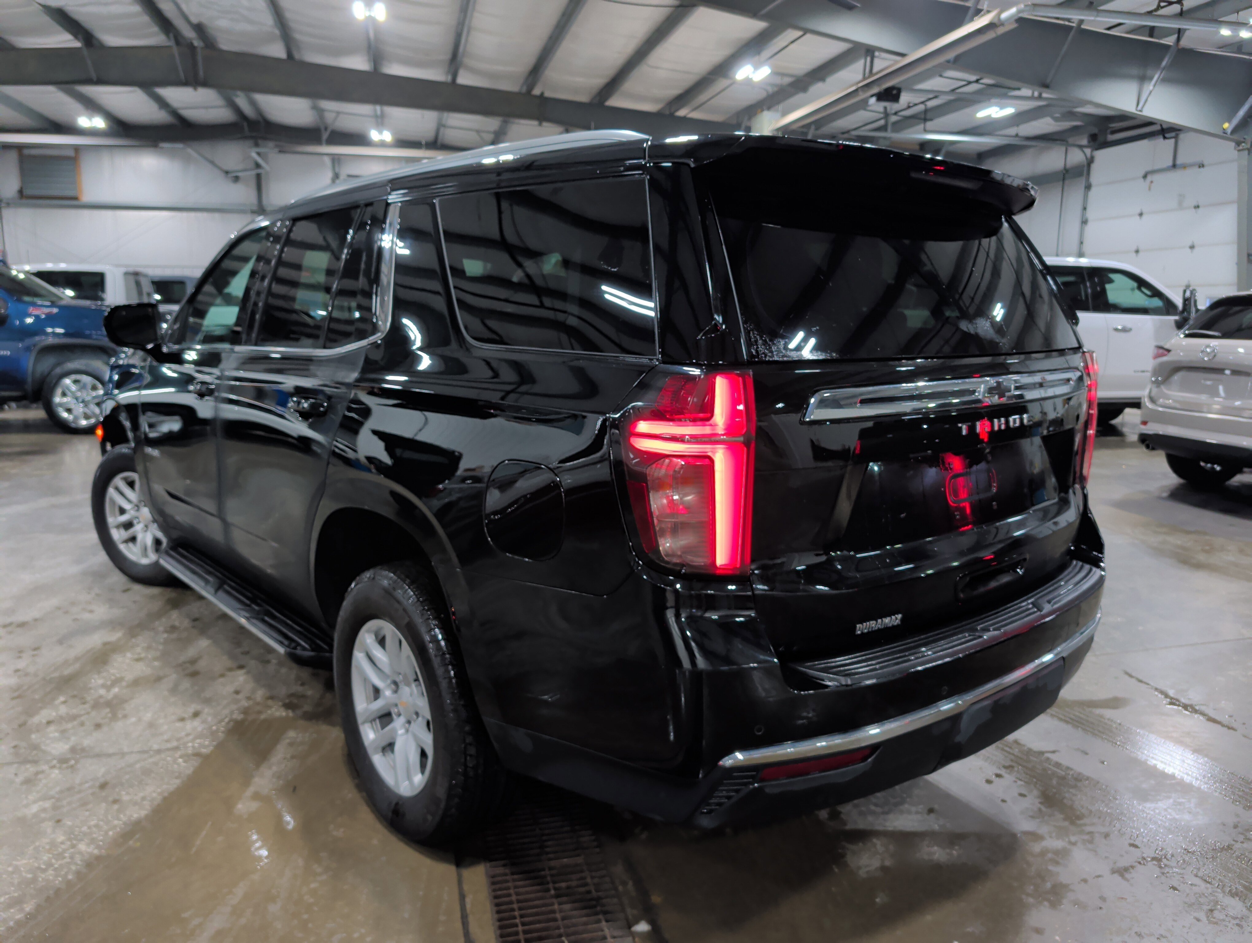 Used 2024 Chevrolet Tahoe LS w/ Driver Alert Package AWD/4WD image 4