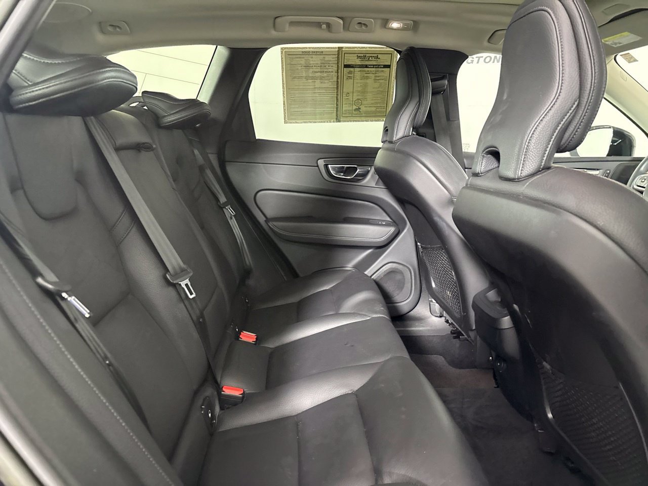 Used 2023 Volvo XC60 B5 Plus AWD/4WD image 26