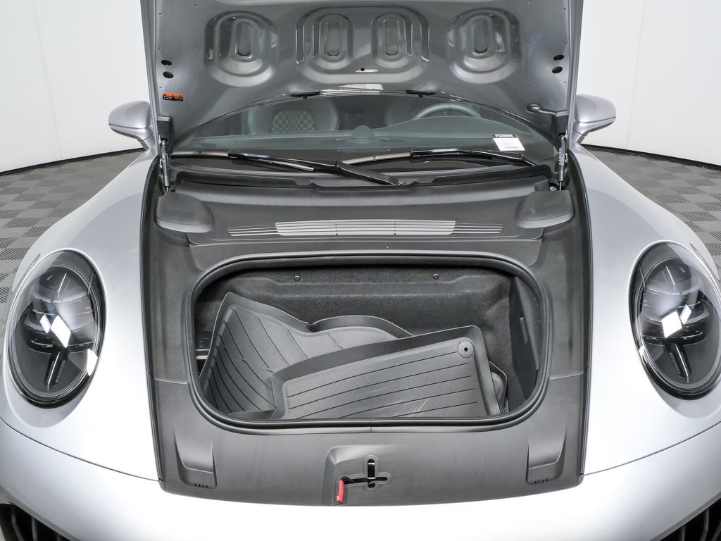 Certified 2026 Porsche 911 Carrera GTS RWD image 40