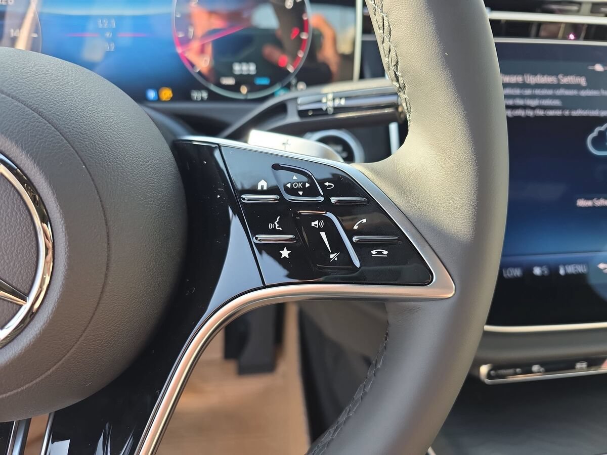 New 2026 Mercedes-Benz E 350 Sedan image 18