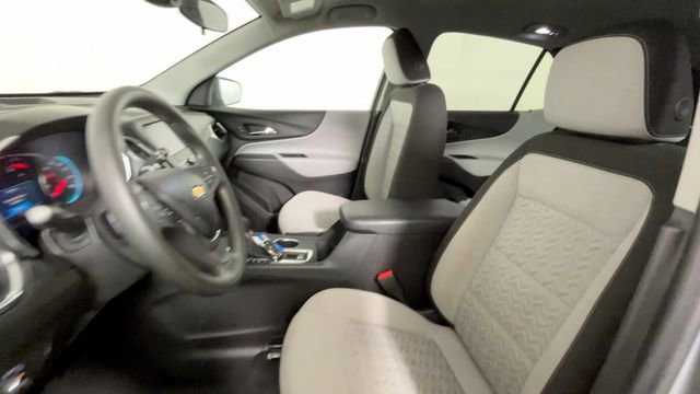 Used 2024 Chevrolet Equinox LS w/ LS Convenience Package AWD/4WD image 18