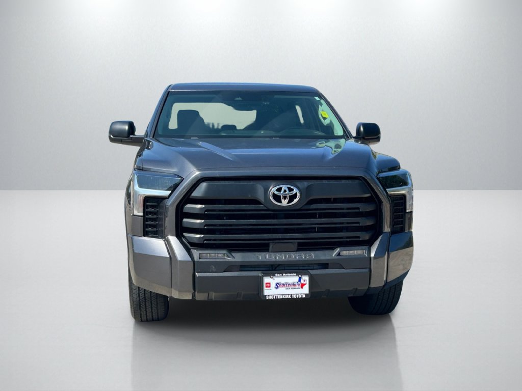 Used 2024 Toyota Tundra SR5 RWD image 2