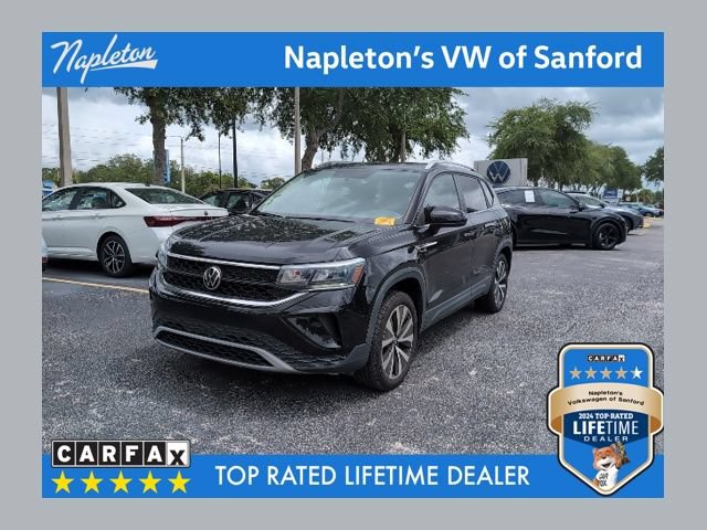 Used 2022 Volkswagen Taos SE w/ Panoramic Sunroof Package