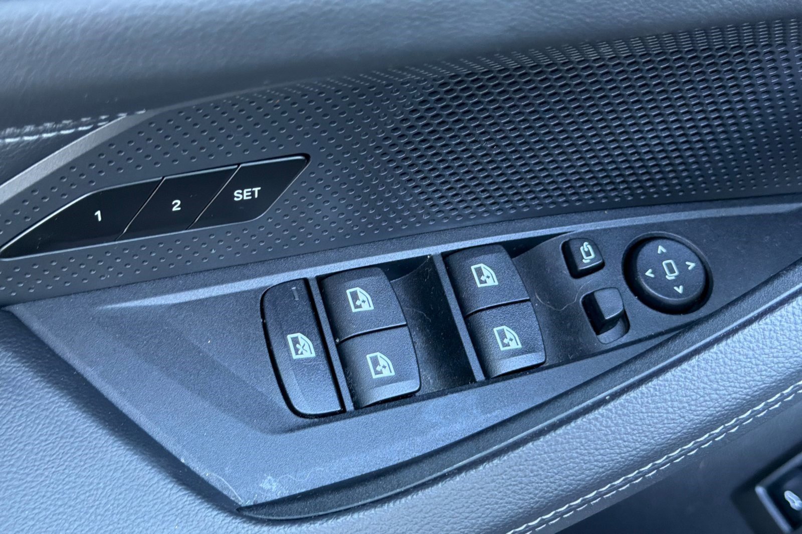 Used 2024 BMW i4 eDrive35 w/ Premium Package image 13