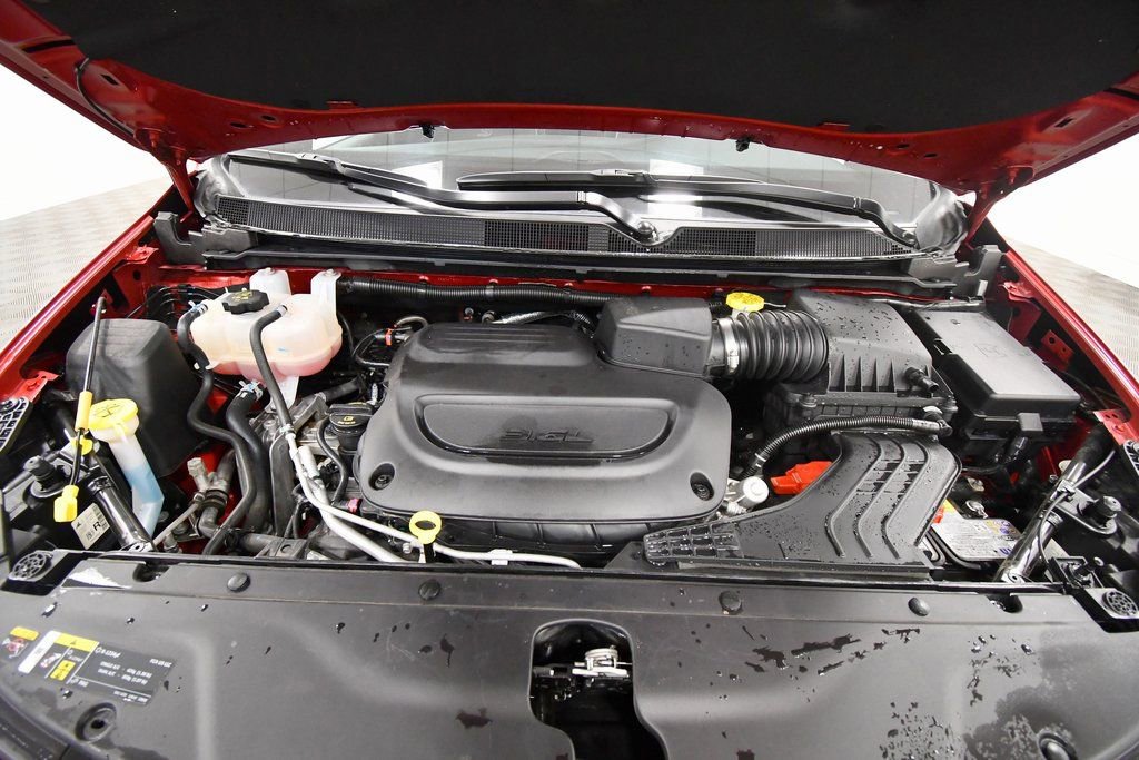 Used 2025 Chrysler Pacifica Limited image 12