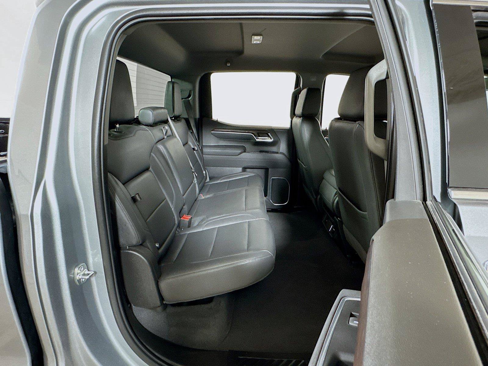Used 2026 GMC Sierra 1500 SLT RWD image 25