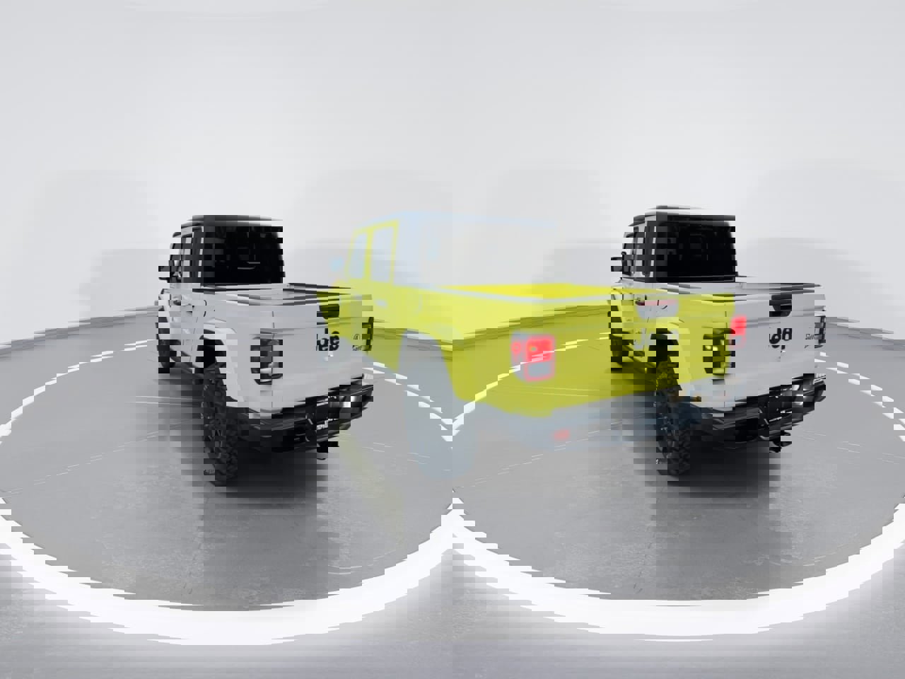 Used 2023 Jeep Gladiator Willys image 15