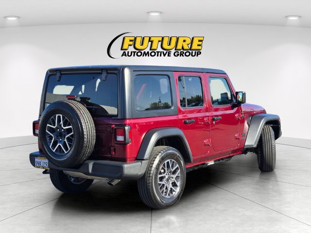 Used 2022 Jeep Wrangler Unlimited Sport AWD/4WD image 4