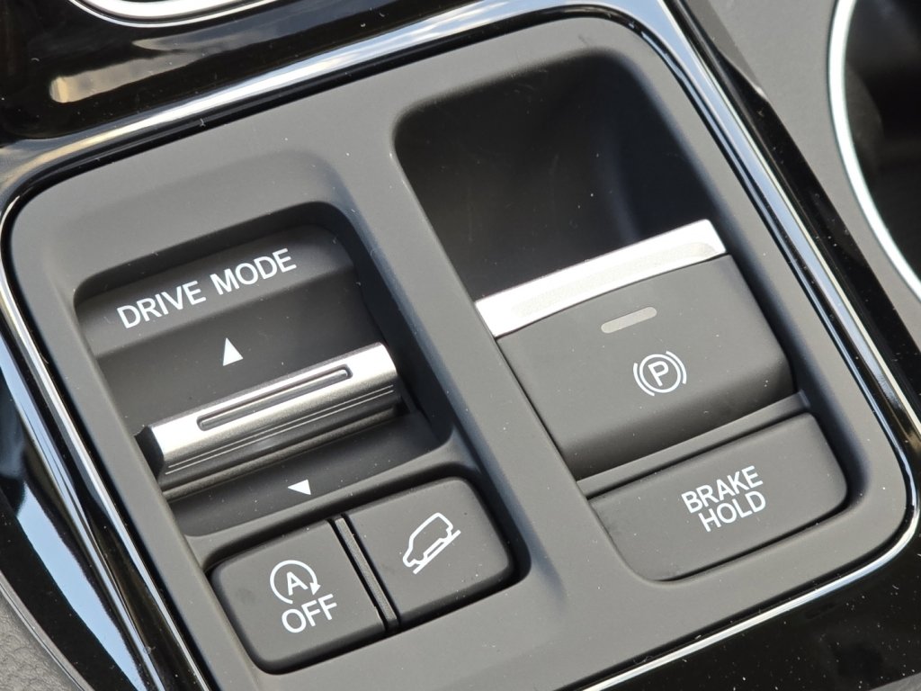 New 2025 Honda Pilot Touring image 10