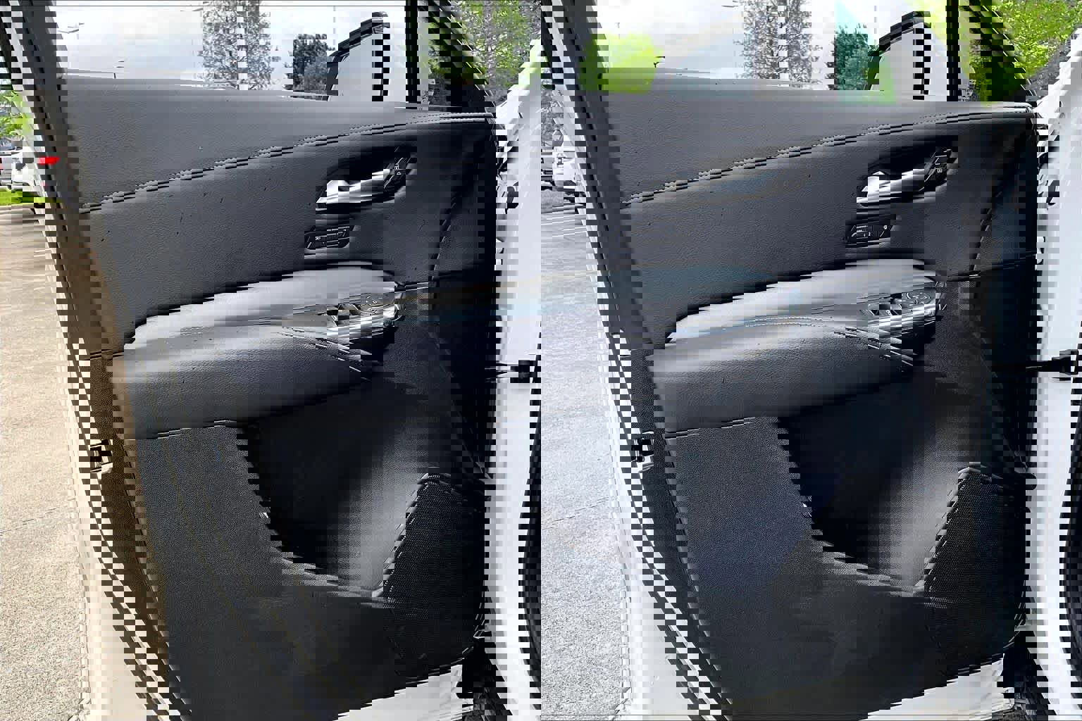 Used 2023 Cadillac XT4 Premium Luxury w/ Technology Package image 20