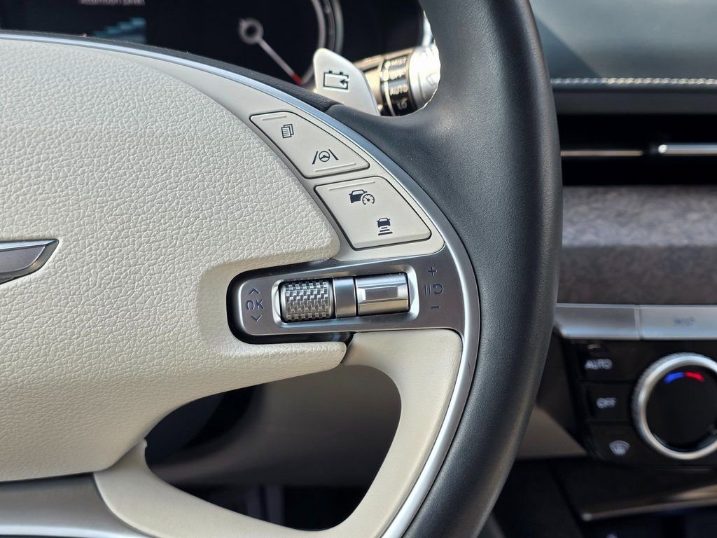 Used 2024 Genesis G80 image 22