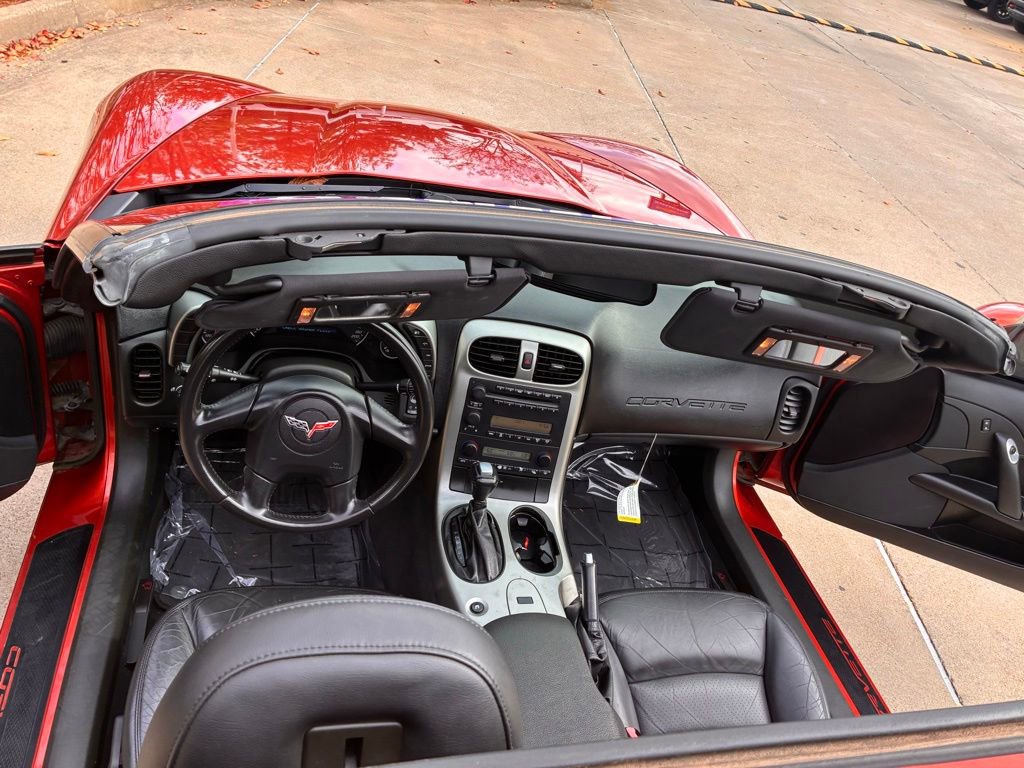 Used 2005 Chevrolet Corvette Coupe w/ Preferred Equipment Group RWD image 22