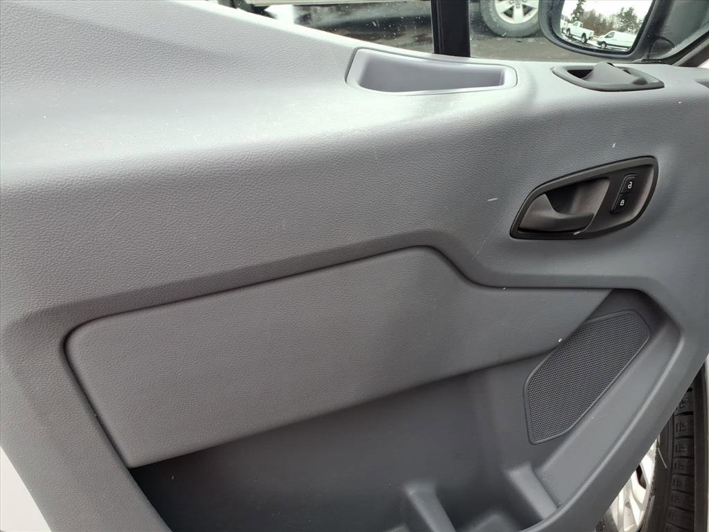 Used 2019 Ford Transit 150 XLT image 12