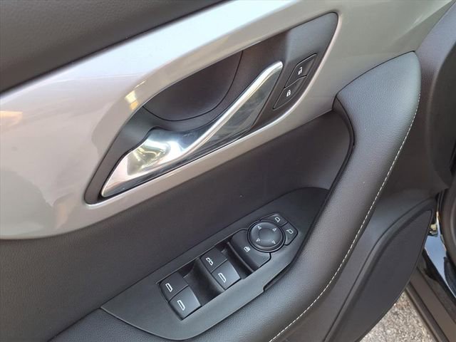 Used 2025 Chevrolet Blazer LT image 70