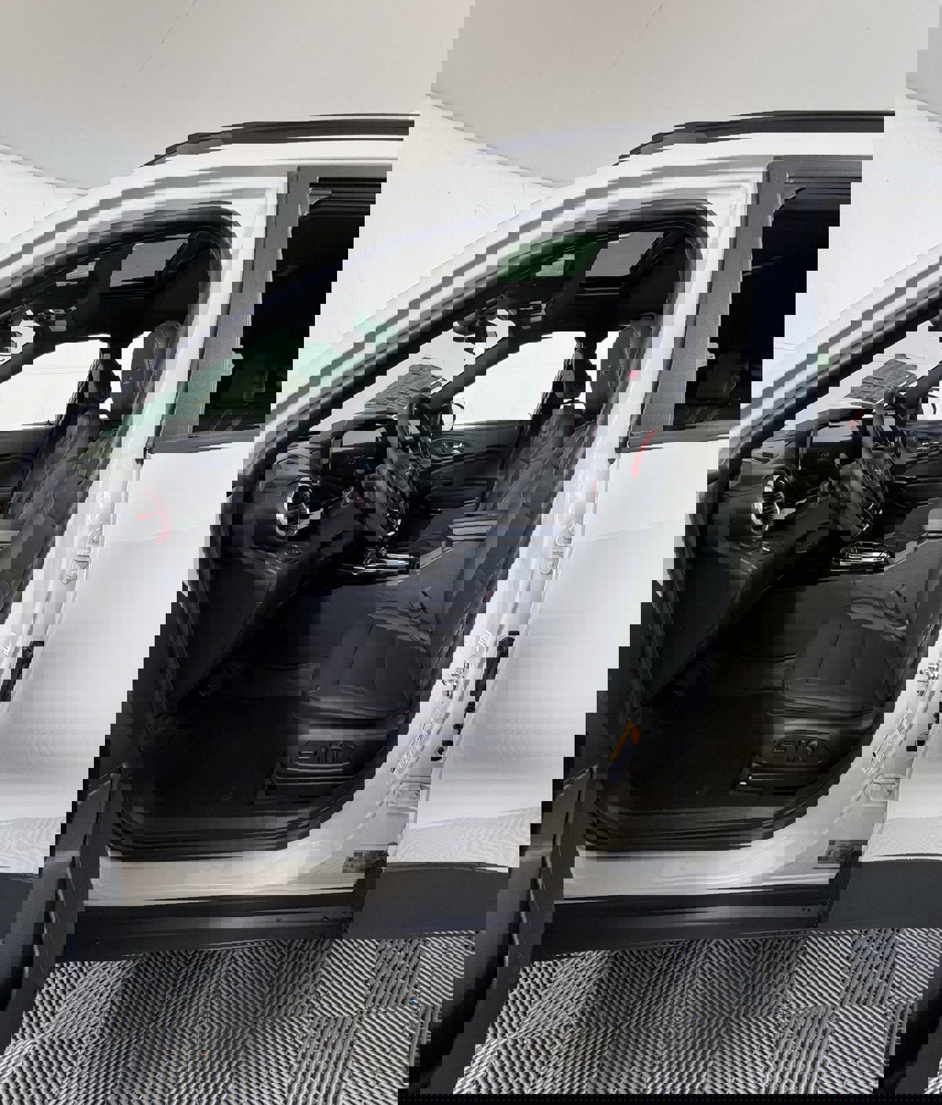 New 2026 Chevrolet Trax RS w/ Sunroof Package image 9