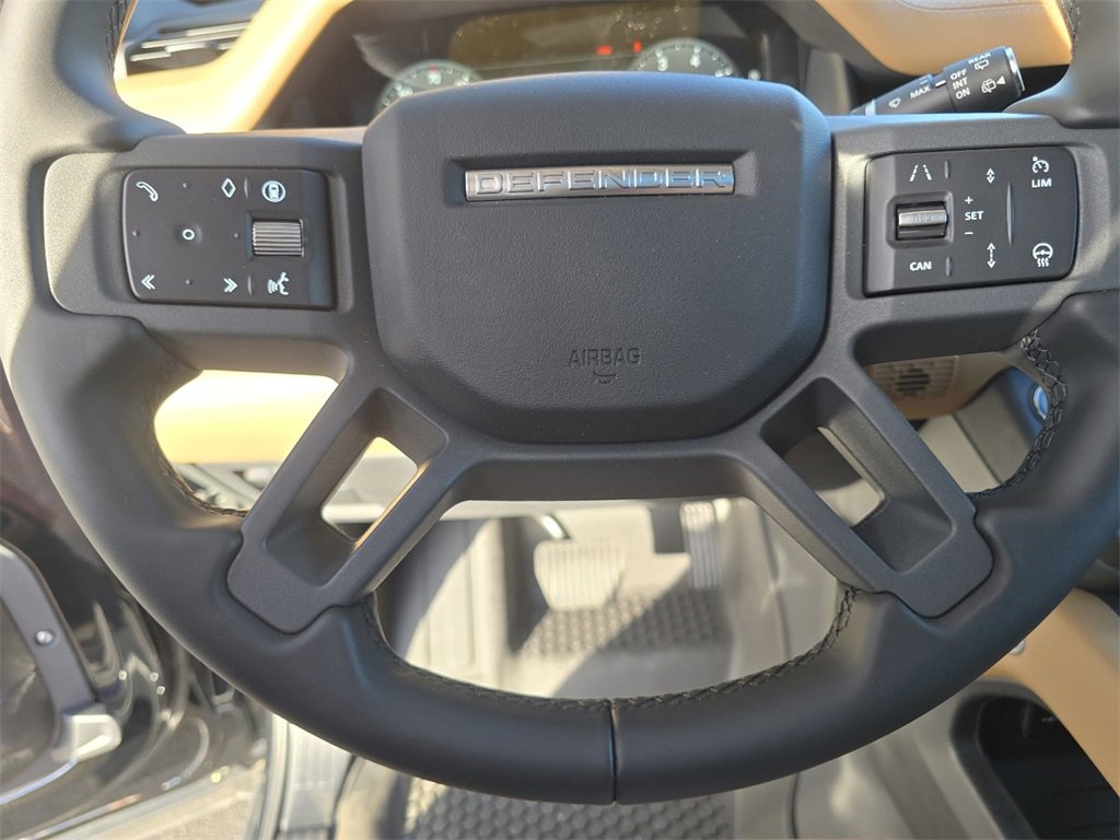 New 2025 Land Rover Defender 110 S image 40