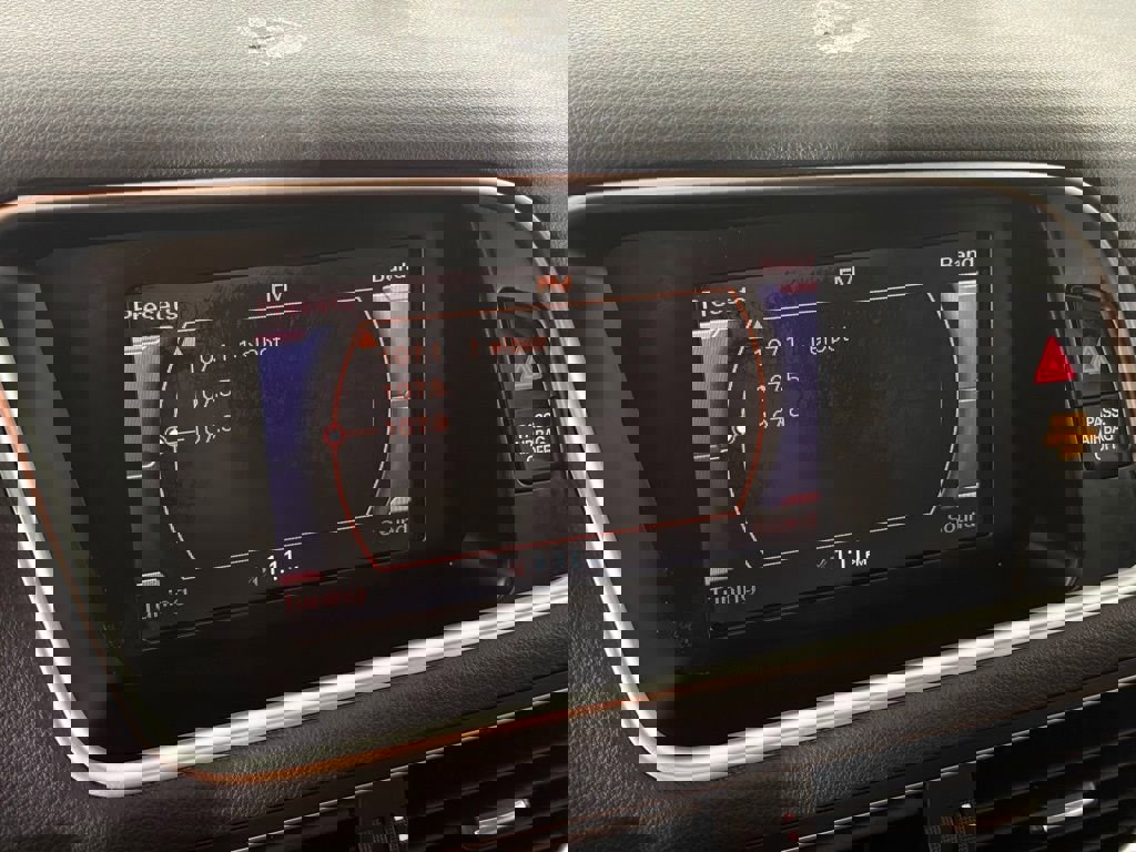 Used 2011 Audi Q5 2.0T Premium image 22