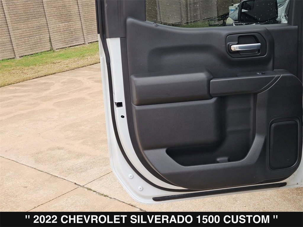 Used 2022 Chevrolet Silverado 1500 Custom image 18