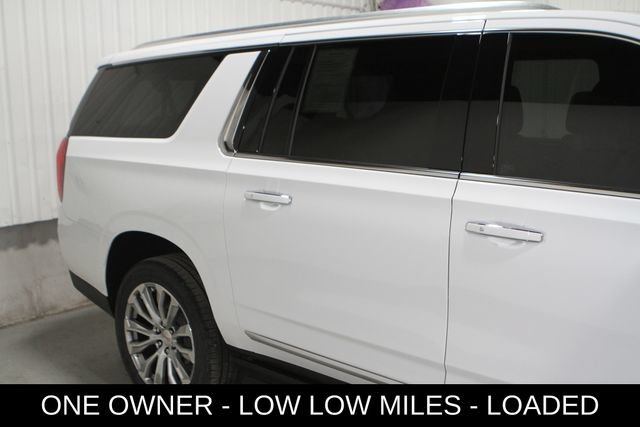 Used 2022 GMC Yukon XL Denali AWD/4WD image 3