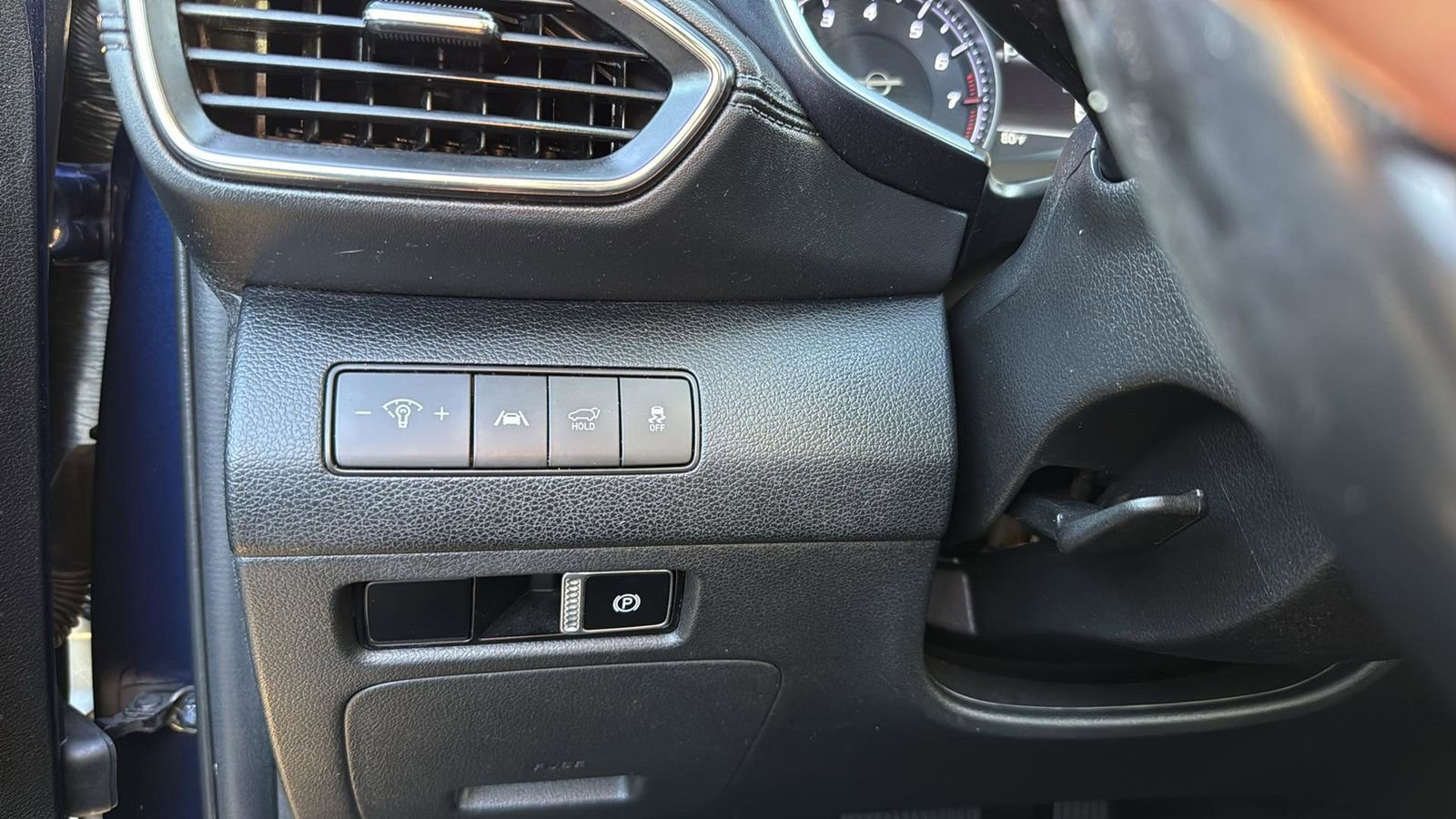 Used 2023 Hyundai Santa Fe SEL image 18