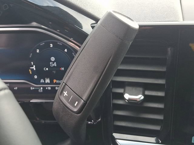 Used 2024 Chevrolet Silverado 1500 LT image 18