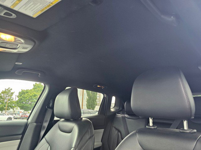 Certified 2025 Jeep Compass Limited AWD/4WD image 27