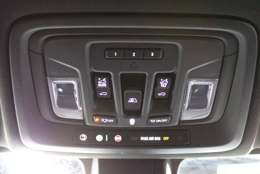 Used 2019 Chevrolet Silverado 1500 High Country w/ High Country Premium Package image 23