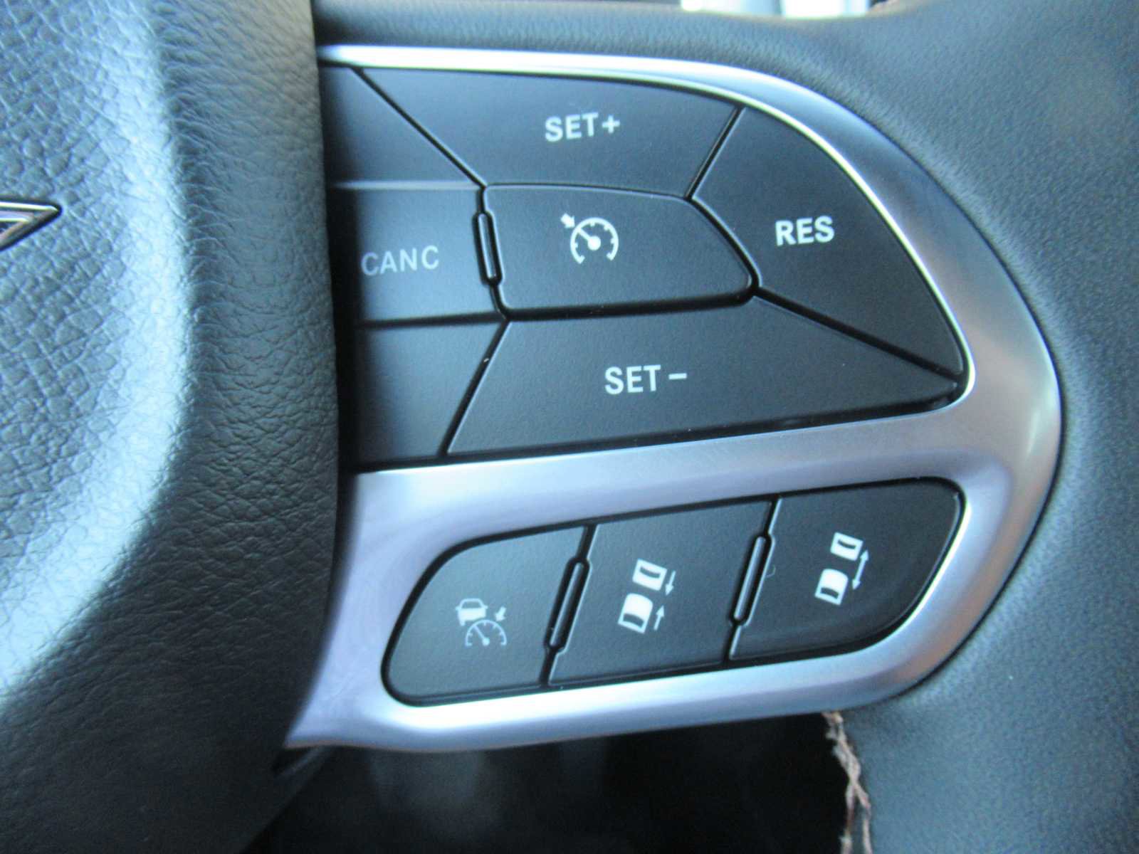 New 2026 Chrysler Pacifica Pinnacle image 29