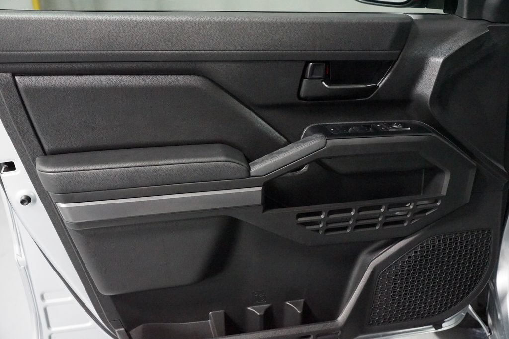 Certified 2025 Toyota Tacoma SR5 RWD image 31