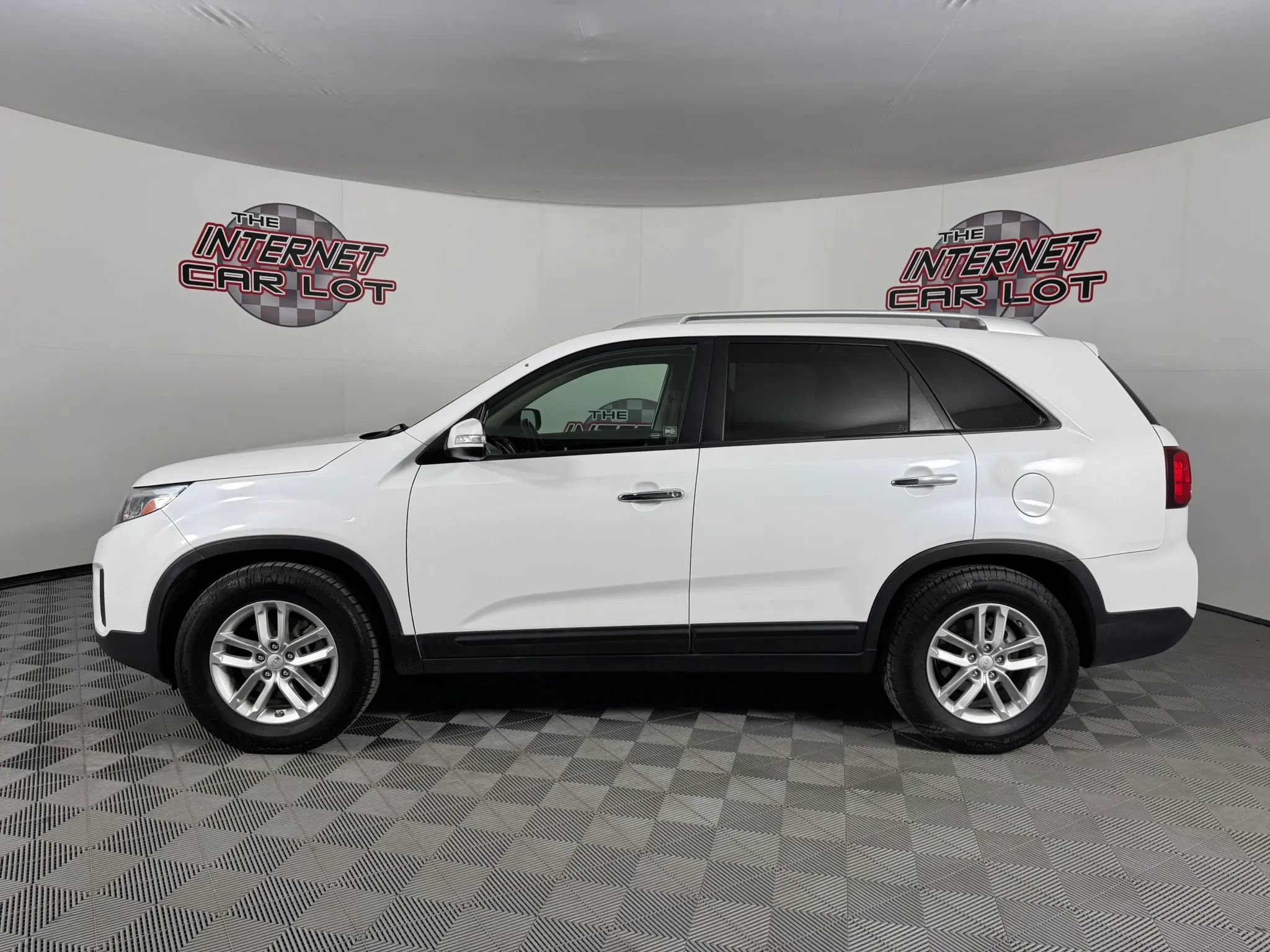 Used 2015 Kia Sorento LX FWD image 4