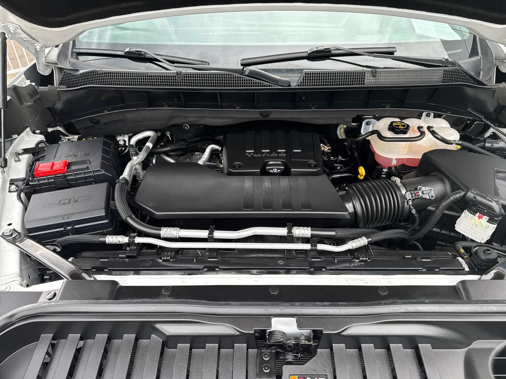Used 2024 Chevrolet Silverado 1500 LT AWD/4WD image 22