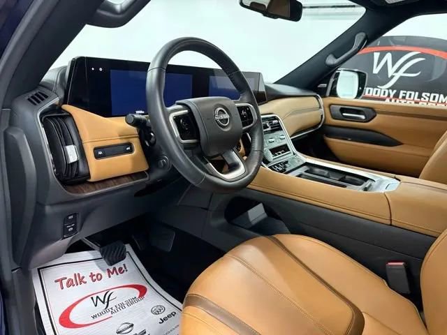 Used 2025 Nissan Armada SL image 13