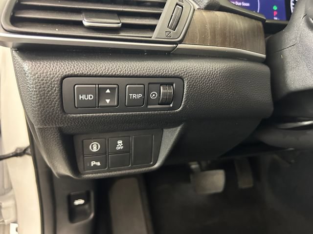 Used 2018 Honda Accord Touring image 19