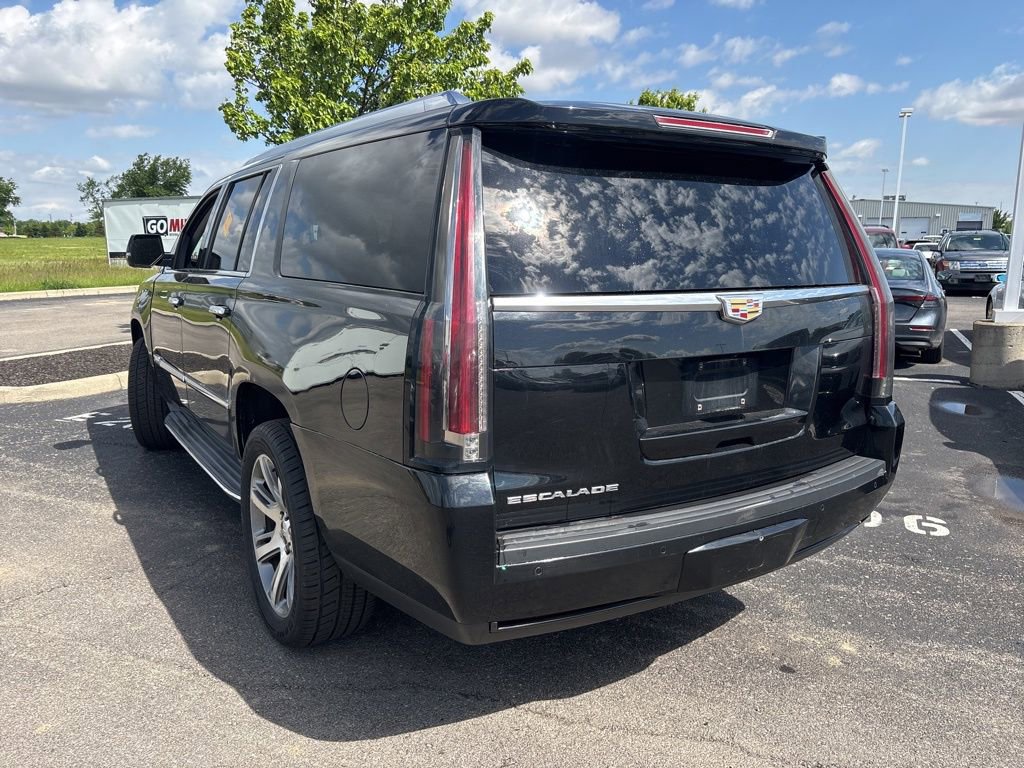 Used 2015 Cadillac Escalade ESV Luxury AWD/4WD image 7
